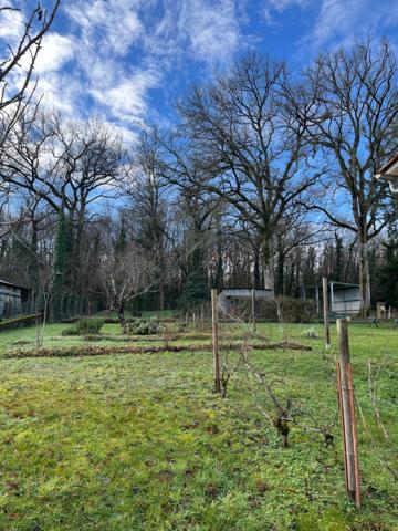 Maison 5 chambres et un studio indépendant aux portes de SAINT AULAYE PUYMANGOU (24)