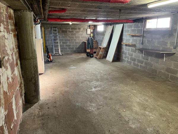 Maison 5 chambres et un studio indépendant aux portes de SAINT AULAYE PUYMANGOU (24)