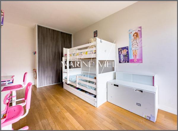 Appartement lumineux avec grands balcons - 3/4 chambres - proximité métro et gare