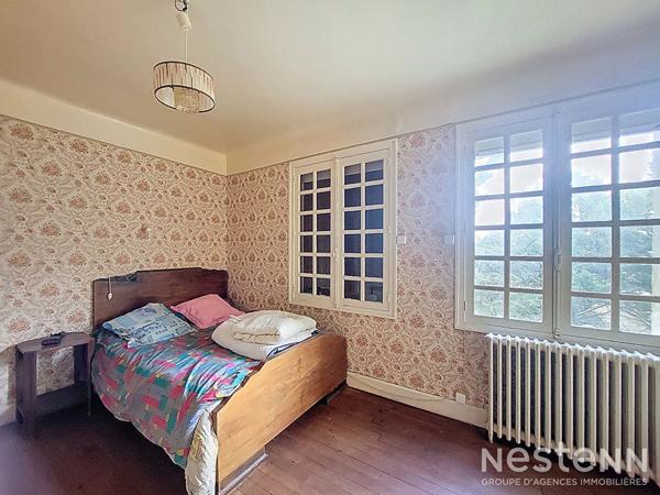 À vendre Maison en pierre de 313 m² avec dépendances sur 1,7 ha à Castelnau-sur-l'Auvignon