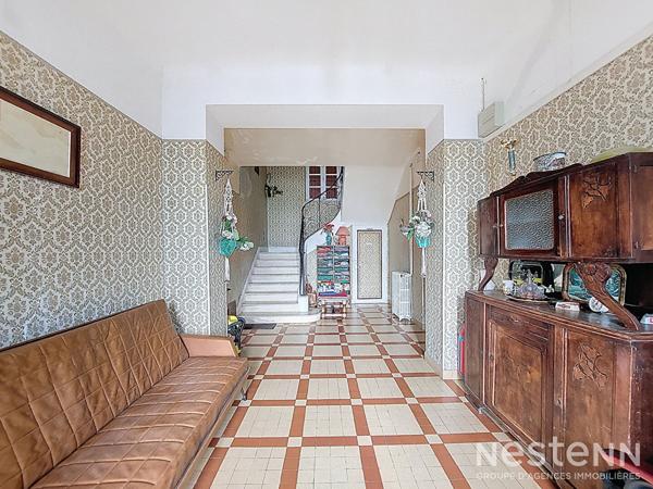 À vendre Maison en pierre de 313 m² avec dépendances sur 1,7 ha à Castelnau-sur-l'Auvignon