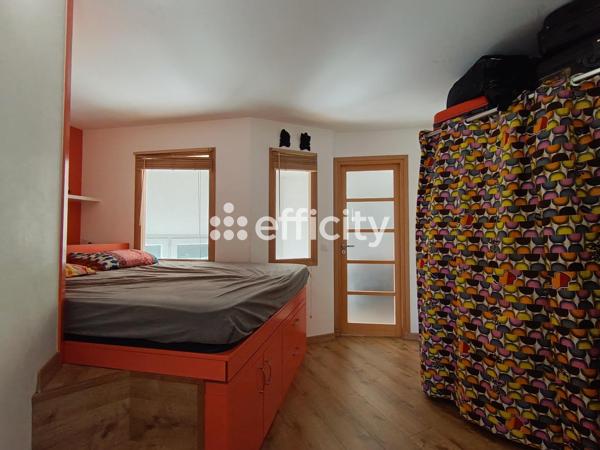Appartement
         3 pièces
        - 66 m² Exclusivité 295 000 € *