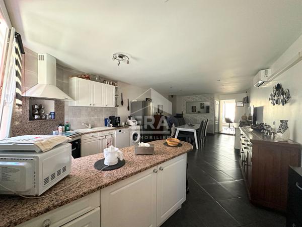 Maison de charme aux beaux volumes à vendre à Saint Laurent de la Salanque