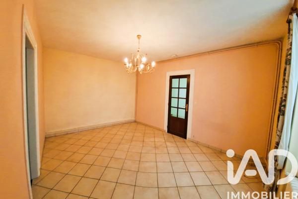 Maison à vendre 4 pièces 81 m² Ménilles