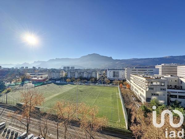 Appartement 4 pièces de 98 m² à Grenoble (38100)