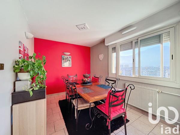 Appartement 4 pièces de 98 m² à Grenoble (38100)