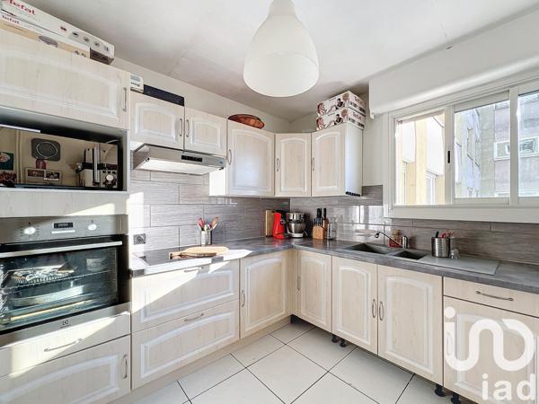 Appartement 4 pièces de 98 m² à Grenoble (38100)