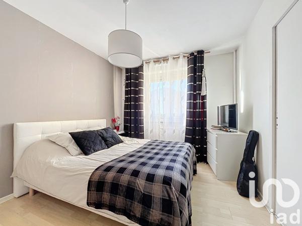 Appartement 4 pièces de 98 m² à Grenoble (38100)