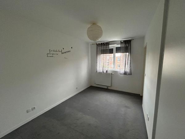 A LOUER : T2 à LILLE • • 700 € CC • Réf. 65902929418