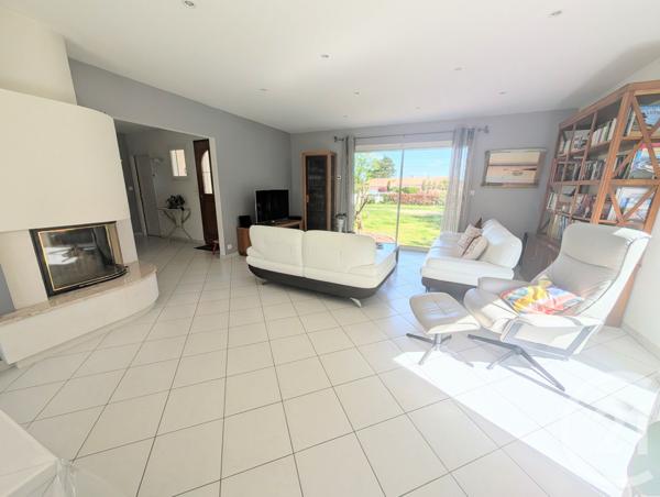 Maison à vendre  6 pièces - 141,26 m2 TALMONT ST HILAIRE - 85