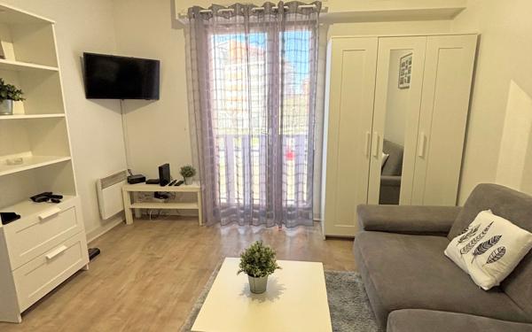 Appartement à louer    1 pièce •  Dax