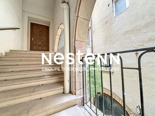 A vendre : Bel Appartement avec cachet - vue Saône - hyper centre Mâcon 71000