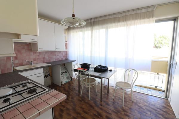 Appartement T3/T4 82m² lumineux, traversant? Garage, Cave !