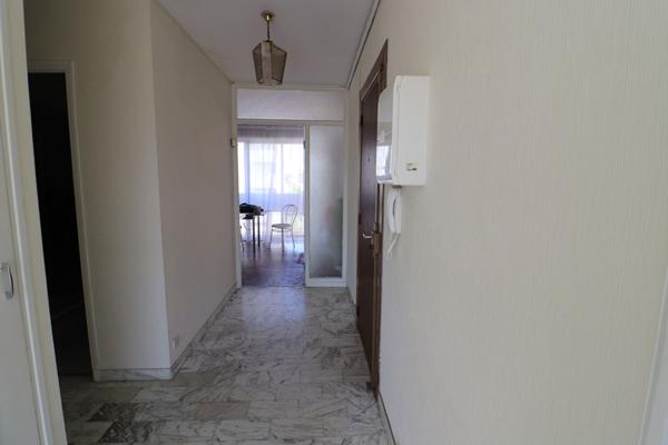 Appartement T3/T4 82m² lumineux, traversant? Garage, Cave !