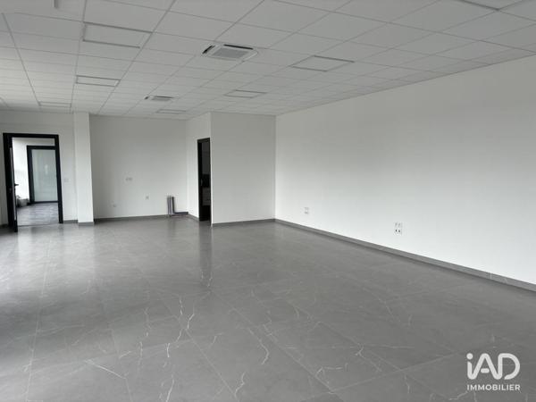 Location local d’activité 200 m² Courtry