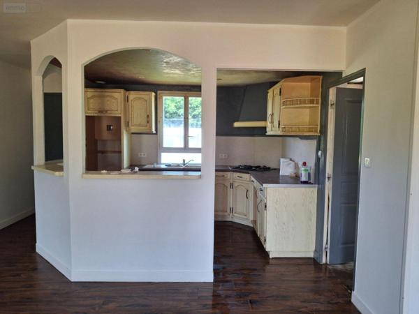 Maison à vendre à Menet dans le Cantal (15400), ref : 15060/1252