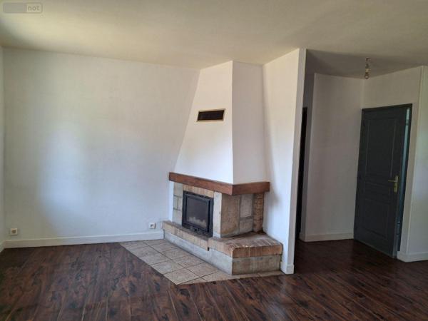 Maison à vendre à Menet dans le Cantal (15400), ref : 15060/1252