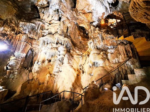 Maison à vendre 15 pièces 400 m² Saint-Remèze