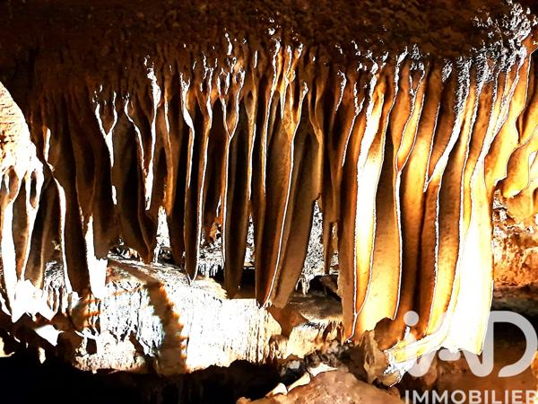 Maison à vendre 15 pièces 400 m² Saint-Remèze