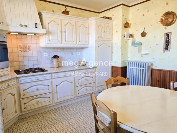 Maison à EVRON, 53600 - 5 pièces 102m²