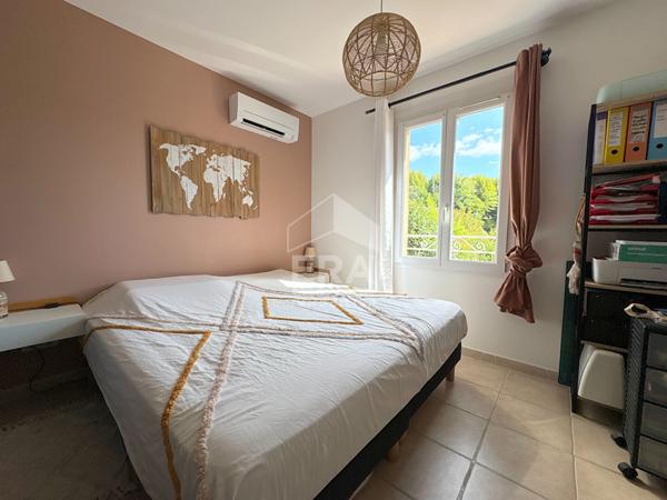 A VENDRE 84160 CADENET VILLA MITOYENNE TYPE 4 PIECES D'ENVIRON 87M²  AVEC GARAGE ET JARDIN