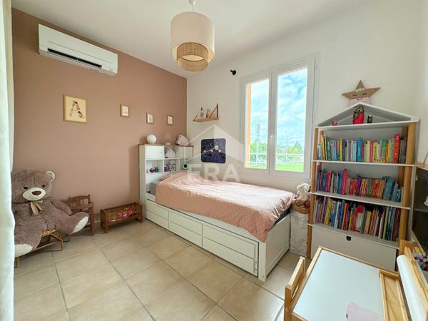 A VENDRE 84160 CADENET VILLA MITOYENNE TYPE 4 PIECES D'ENVIRON 87M²  AVEC GARAGE ET JARDIN