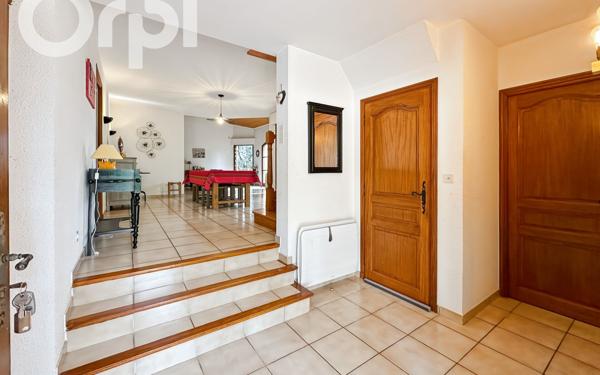 Maison à vendre    6 pièces •  Aubenas