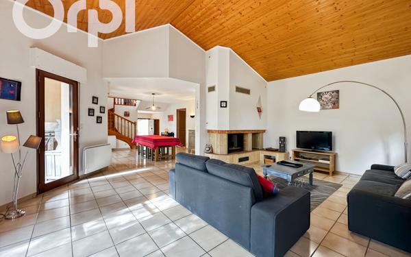 Maison à vendre    6 pièces •  Aubenas