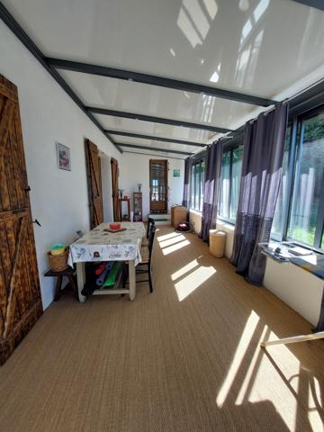 Iteuil (86240) Maison en pierres de 155 m2 rénovée