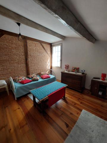 Iteuil (86240) Maison en pierres de 155 m2 rénovée