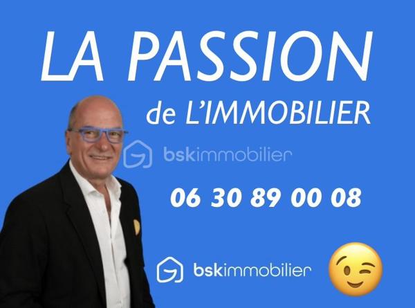 Très bonne localisation dans le QUARTIER CREVECOEUR à CALAIS ( 62100 )

Cet IMMEUBLE 3 LOTS vous assurera des REVENUS STABLES et CONFORTABLES.

IL MESURE 194 m2 habitables sur 3 niveaux + terrasse et Rooftop.

Construit vers 1930, il est à proximité du CENTRE-VILLE, de la GARE, des COMMERCES, des ECOLES, de la MAIRIE et des AXES RAPIDES A16 ( Vers Boulogne, Dunkerque, Saint-Omer ). 
Le BUS est GRATUIT dans toute la ville et vers l'UNIVERSITE !

SA CONFIGURATION ACTUELLE :
- GARAGE avec accès indépendant d'une surface d'env. 30 m2
- RDC :  APPARTEMENT T2 ou T3, avec TERRASSE et dépendance privative ( de légers travaux de confort seront nécessaires avant remise en location, ou en colocation possible pour 2 étudiants, ou en courte durée )
- ETAGE 1 : APPARTEMENT T3 avec ROOFTOP ( excellente locataire en place depuis plus de 30 ans )
- ETAGE 2 : APPARTEMENT T3 ( locataire en place depuis plus de 2 ans )

SES ASPECTS TECHNIQUES :
- Un HALL avec CAGE D'ESCALIER
- DALLE BETON
- Les MENUISERIES sont en double vitrage ( certaines avec volets roulants ).
- 4 COMPTEURS D'ELECTRICITE ( 3 pour les logements et 1 pour les communs ).
- 3 COMPTEURS D'EAU.
- Le CHAUFFAGE est individuel et électrique
- L'ASSAINISSEMENT est tout à l'égout.
- Une CAVE est accessible des communs.
- L'EAU CHAUDE est généré par des ballons électriques individuels.
- TOITURE REFAITE en 2018

LES NOTIONS ECONOMIQUES :
- L'immeuble est géré par une agence ( des économies sont réalisables )
- Les logements sont loués ( il reste les travaux à terminer sur l'appartement du RDC ).
- LOYERS NETS ACTUELS 45 + 375 + 480 + 600 ( futur loyer du rdc )  = 1500 x 12 = 18000 ( 10,35 % brut )
- DES PROVISIONS POUR CHARGES 5 + 30 + 30 + 30  = 95 mois x 12 = 1140 /an ( c'est très largement suffisant )
- TAXE FONCIERE 1635 /an.
- Les locataires sont en place depuis de nombreuses années. L'appartement du rdc ( vous avez les photos ) a été loué pendant pus de 35 ans par la même personne qui vient de décéder. Il est aménageable en T2 ou T3, pour de la colocation ou de la coure durée. 

DES VIDEOS ( du premier et du rdc ) SONT DISPONIBLES !

Encore une BONNE AFFAIRE présentée par Gilles O6 3O 89 OO O8

Je vous invite à visiter mon site : BSK gilles fourrier, à consommer sans modération.
Pour nos investisseurs, nous sommes en recherche de biens immobiliers locatifs à Vendre sur l'ensemble du Littoral.
N'hésitez pas à nous demander une ESTIMATION de VOTRE IMMEUBLE...ELLE VOUS SERA OFFERTE !
Je suis à votre disposition,  pour vous présenter la qualité et la puissance de nos actions commerciales,  qui transforment nos VENTES,  en de très BELLES REUSSITES IMMOBILIERES