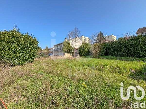 Terrain à vendre 302 m² Montluçon