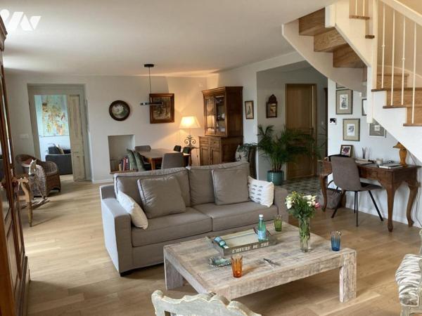 Proche mer confortable et charmante maison de caractère entièrement rénovée