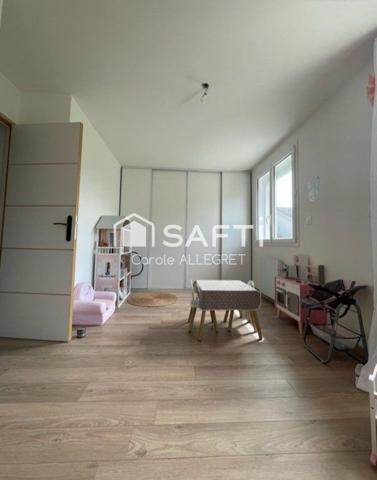 Maison rénovée et son jardin