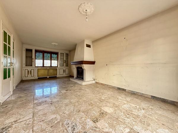 Maison à rénover quartier Sainte-Anne avec garage double et jardin