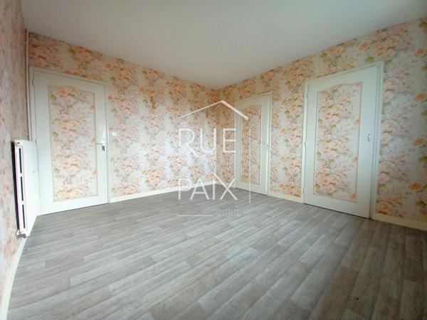 86200 LOUDUN Maison Loudun 6 pièce(s) 132 m2