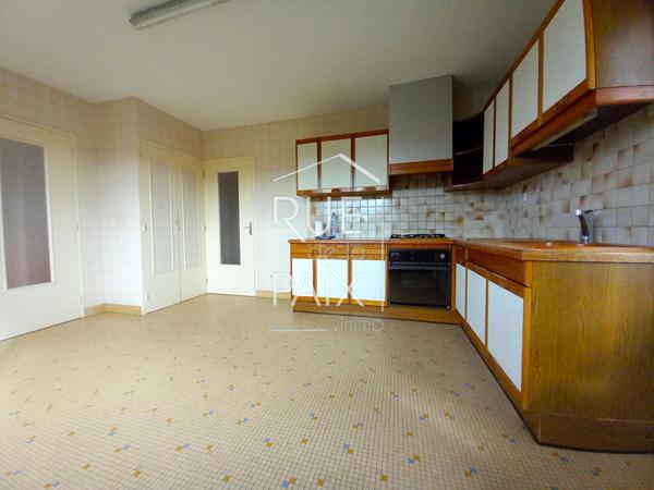 86200 LOUDUN Maison Loudun 6 pièce(s) 132 m2