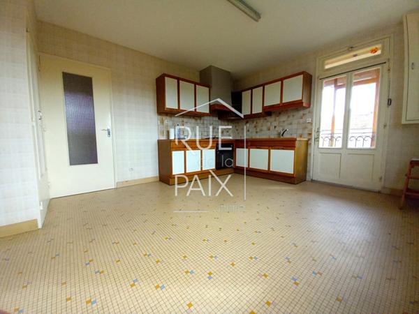 86200 LOUDUN Maison Loudun 6 pièce(s) 132 m2