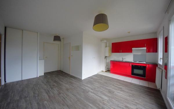 Appartement à vendre    2 pièces • 40,84 m2 Saint-Pierre-du-Perray