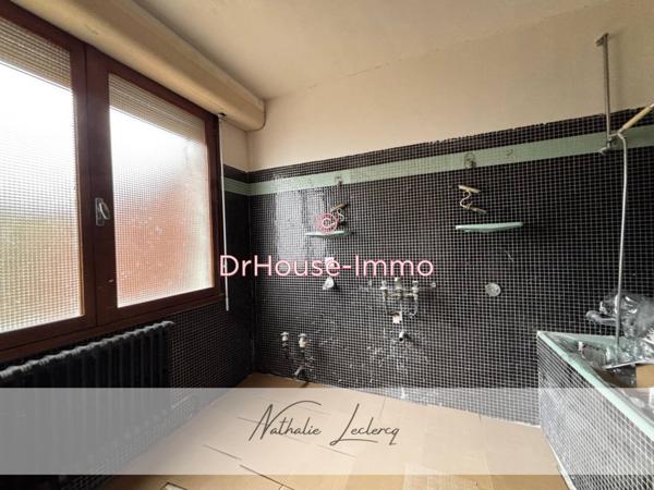 Immeuble à vendre 8 pièces de 245 m²