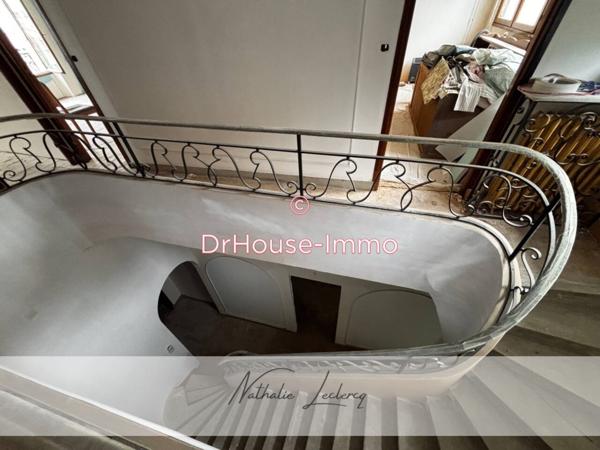 Immeuble à vendre 8 pièces de 245 m²