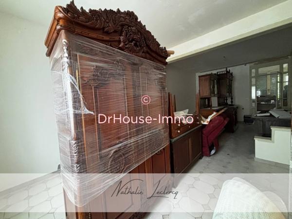 Immeuble à vendre 8 pièces de 245 m²