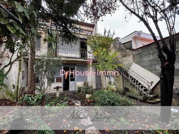 Immeuble à vendre 8 pièces de 245 m²