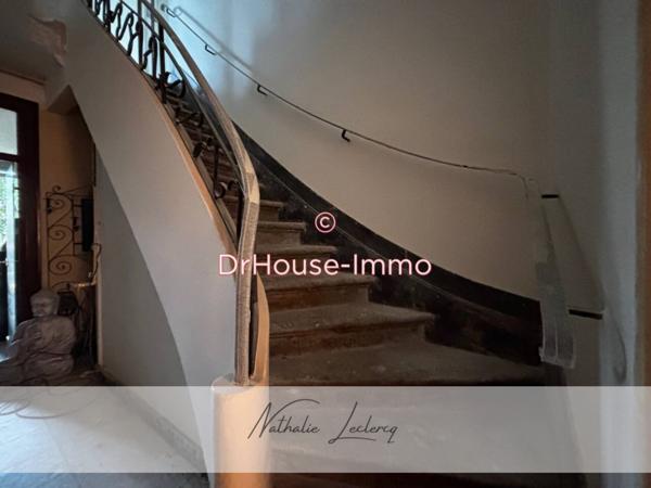 Immeuble à vendre 8 pièces de 245 m²