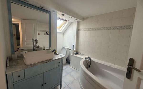 Maison à vendre    6 pièces • 207 m2 Champs-sur-Marne