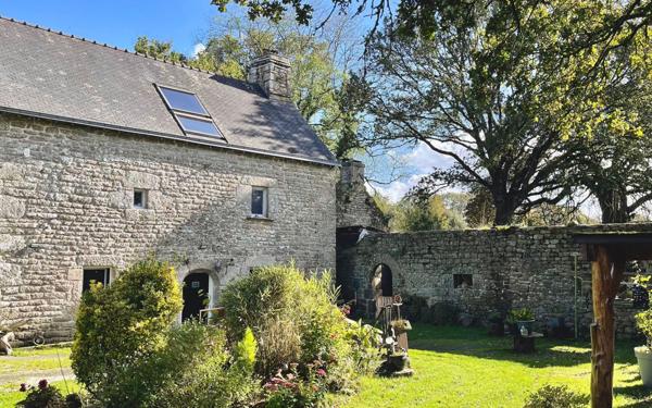 Maison à vendre    4 pièces •  Plouray