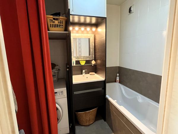 Appartement Nantes 3 pièce(s) 84.10 m2,  
Nantes 44000