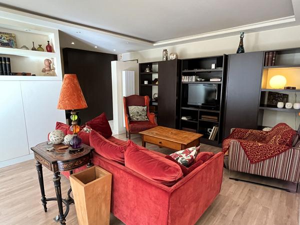 Appartement Nantes 3 pièce(s) 84.10 m2,  
Nantes 44000