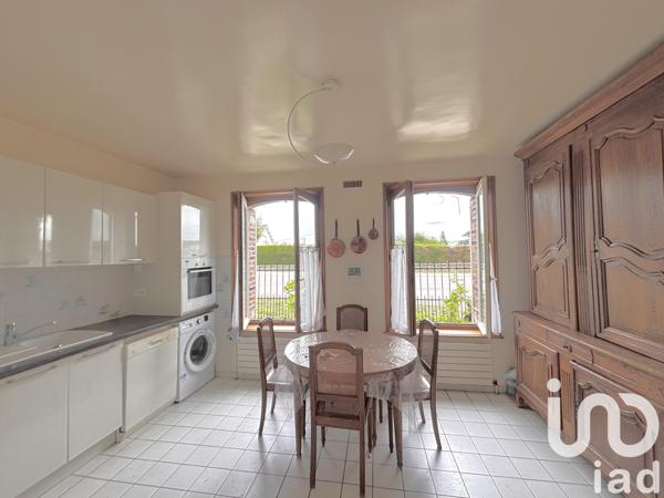 Maison à vendre 9 pièces 210 m² Buchères