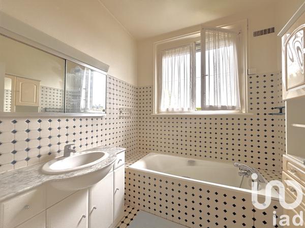 Maison à vendre 9 pièces 210 m² Buchères